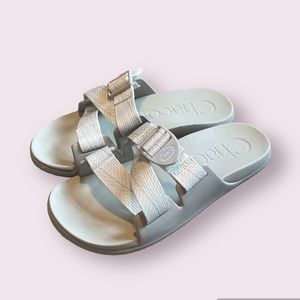 NWOT Chaco W7 Slides